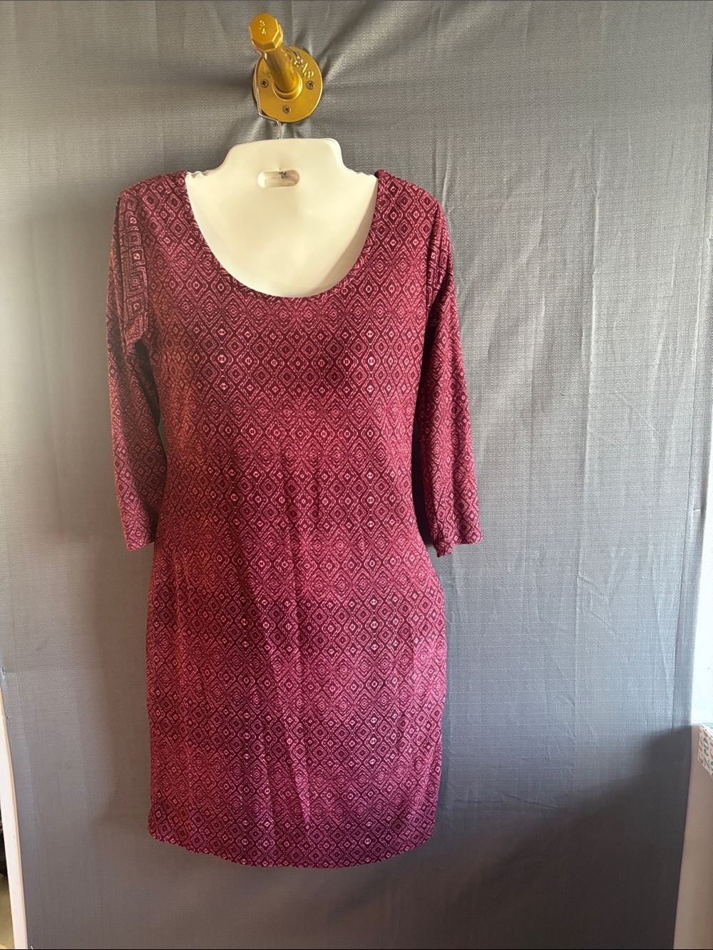 Mudd Burgundy Geometric Scoop Neck Midi Dress